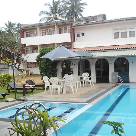 Ranveli Beach Hotel Dehiwala-Mount Lavinia Exterior foto