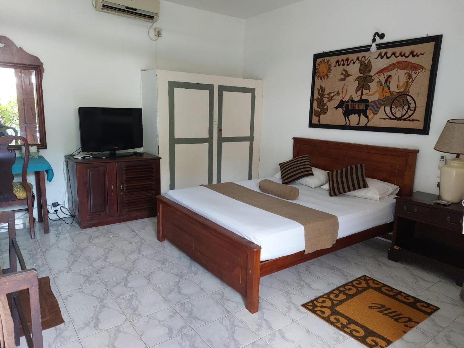 Ranveli Beach Hotel Dehiwala-Mount Lavinia Exterior foto